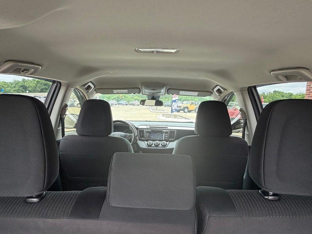 Toyota RAV4  2018
