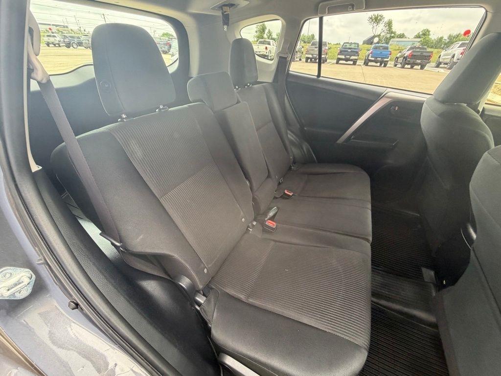 Toyota RAV4  2018