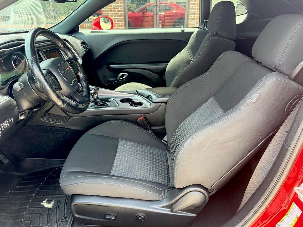 Dodge Challenger  2019