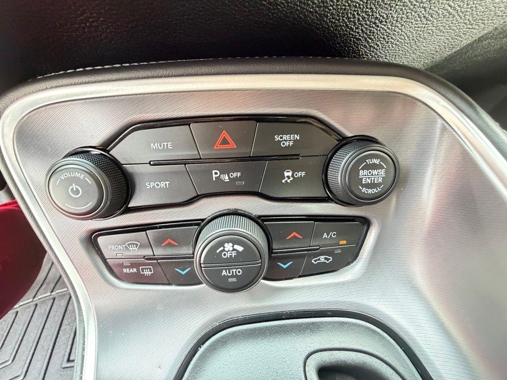 Dodge Challenger  2019