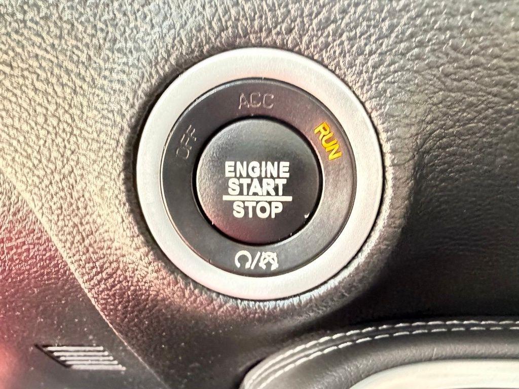 Dodge Challenger  2019