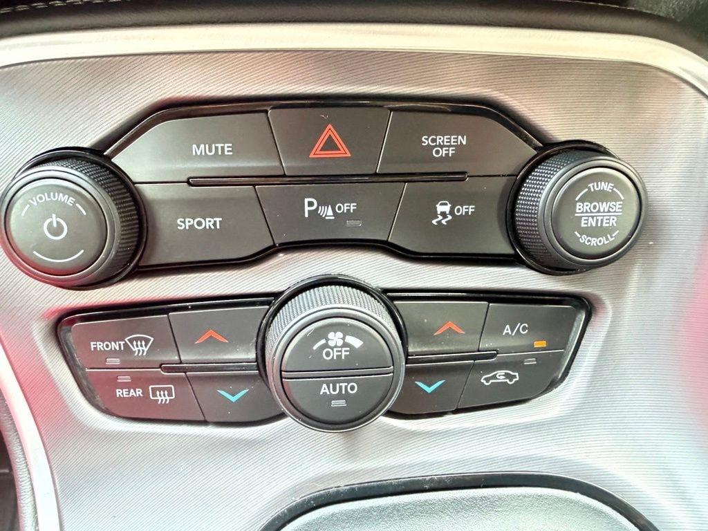 Dodge Challenger  2019