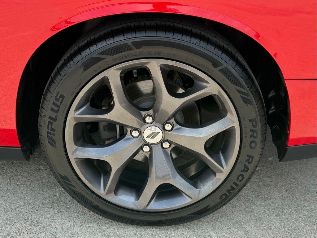 Dodge Challenger  2019