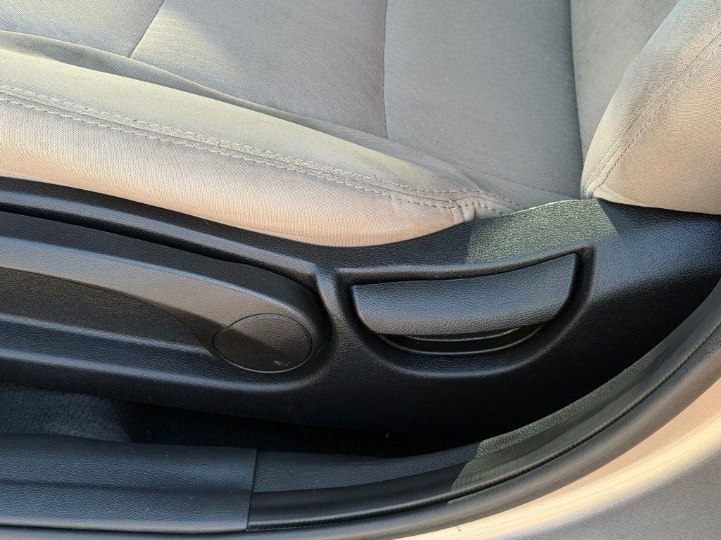 Hyundai Elantra  2016