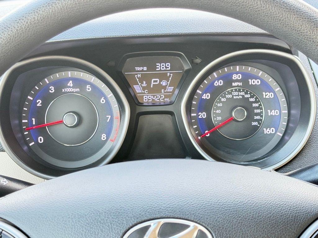 Hyundai Elantra  2016