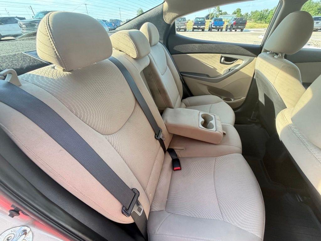 Hyundai Elantra  2016