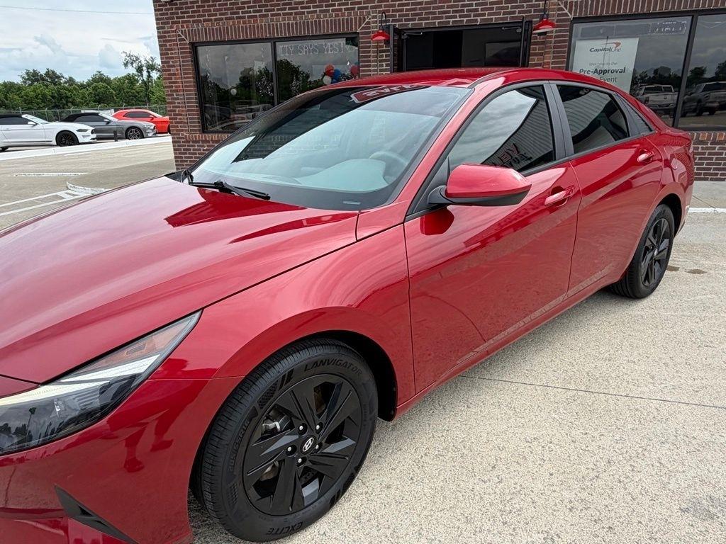 Hyundai Elantra  2023