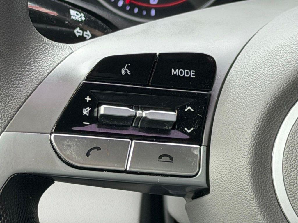 Hyundai Elantra  2023