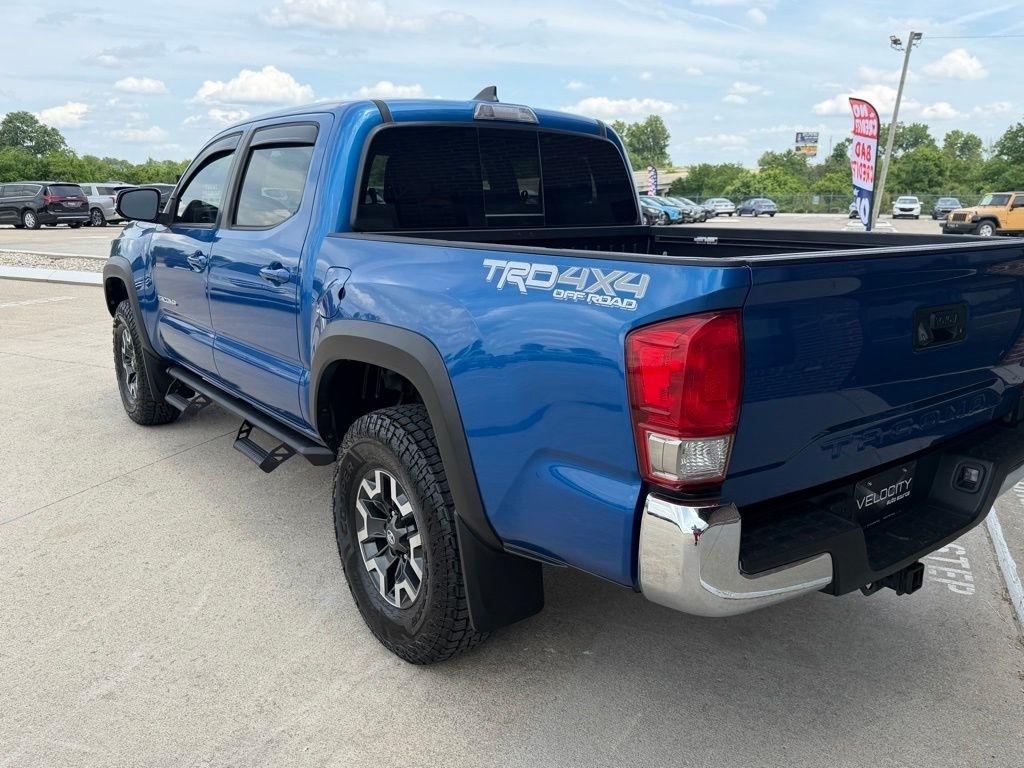 Toyota Tacoma  2017