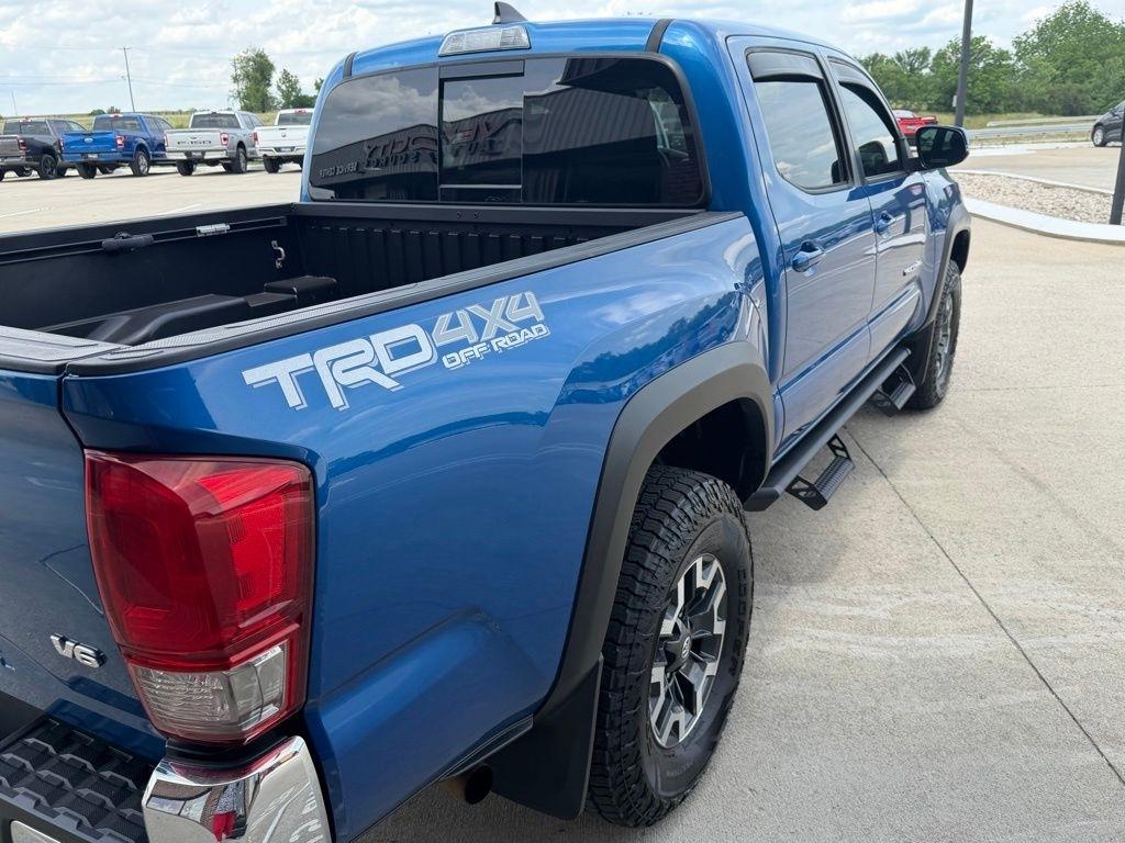 Toyota Tacoma  2017