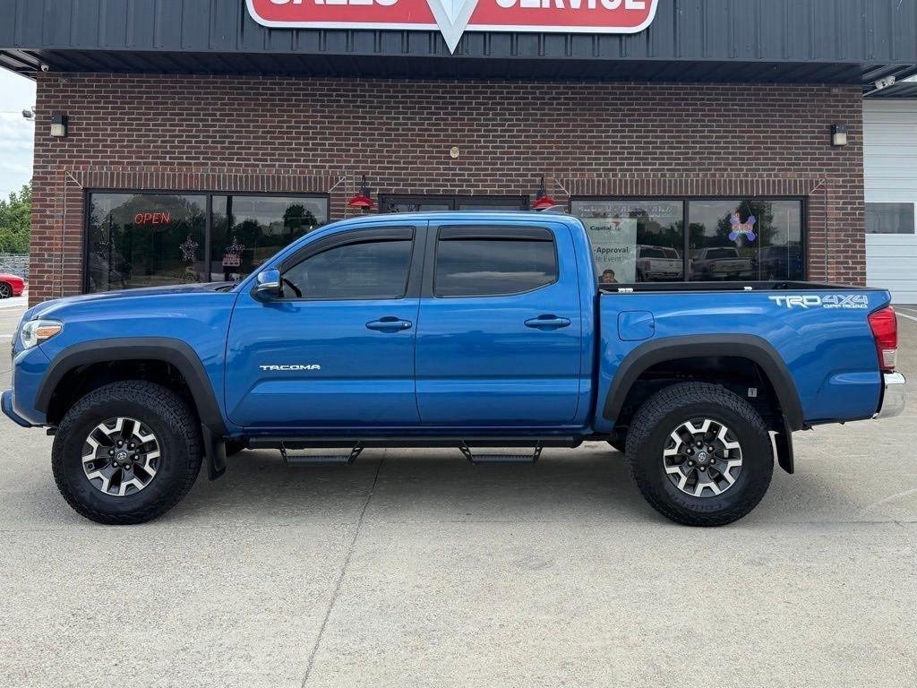 Toyota Tacoma  2017