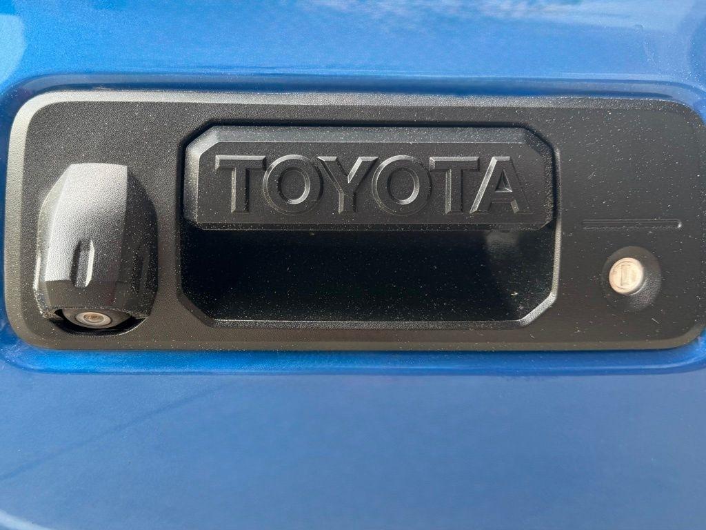 Toyota Tacoma  2017