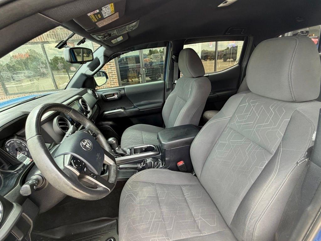 Toyota Tacoma  2017