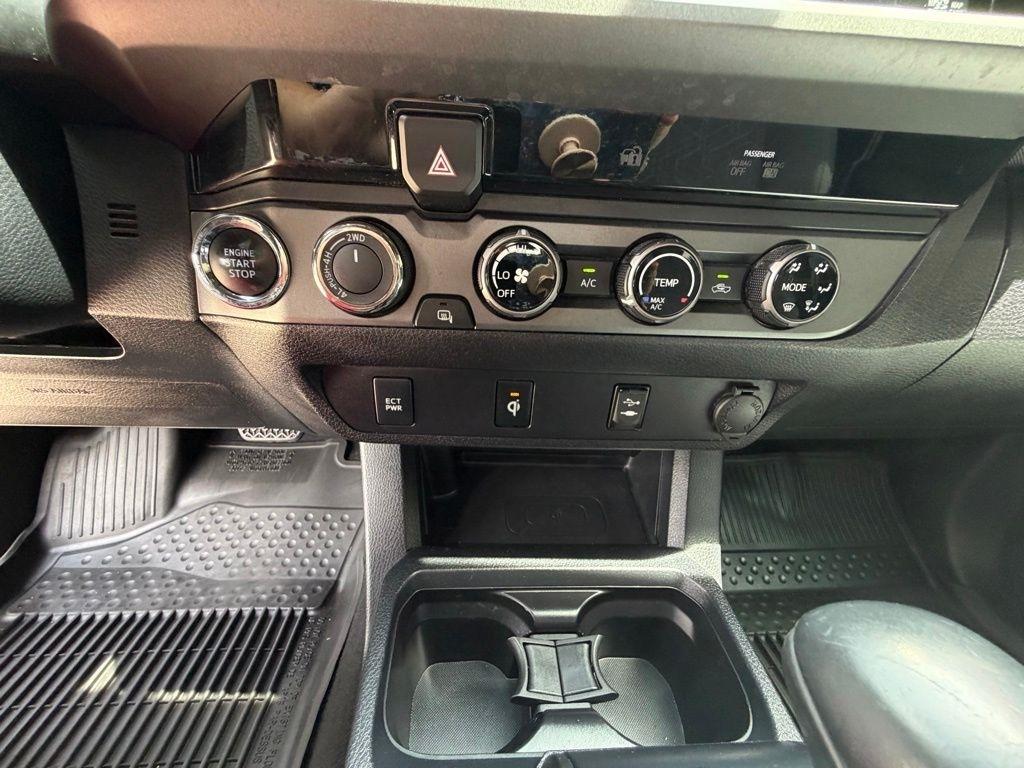 Toyota Tacoma  2017