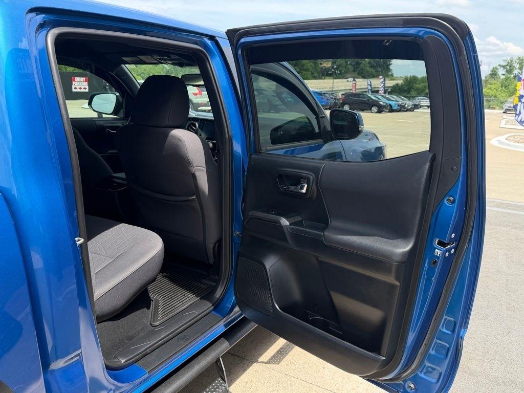 Toyota Tacoma  2017