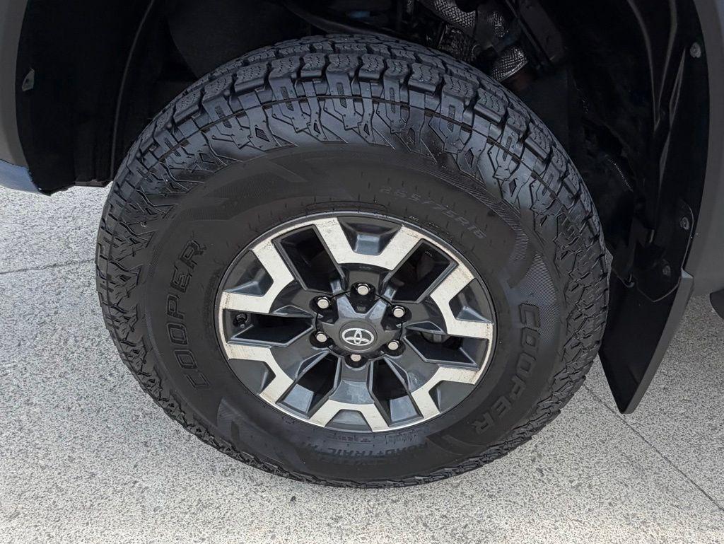 Toyota Tacoma  2017