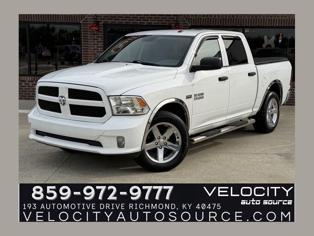 2017 RAM 1500 Express 4x4 Crew Cab 5'7's photo