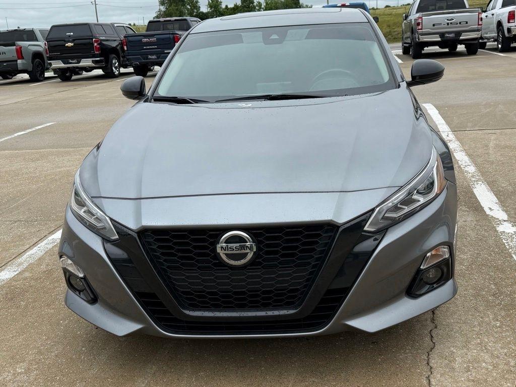 Nissan Altima  2022