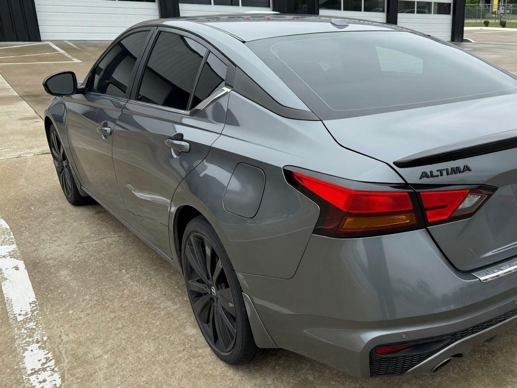 Nissan Altima  2022