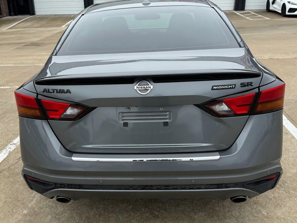 Nissan Altima  2022