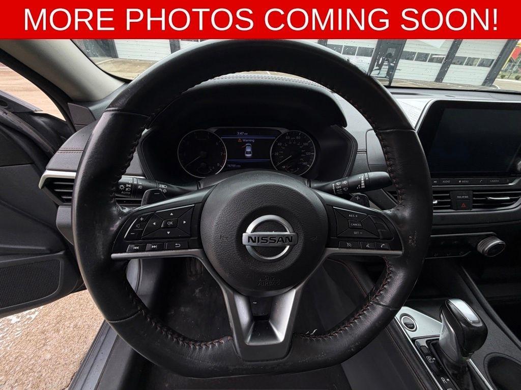 Nissan Altima  2022