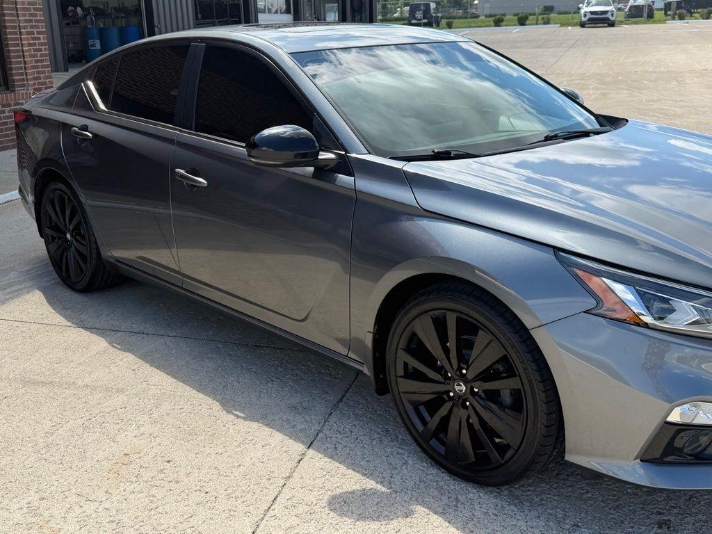 Nissan Altima  2022