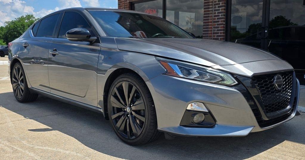 Nissan Altima  2022