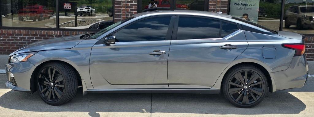 Nissan Altima  2022