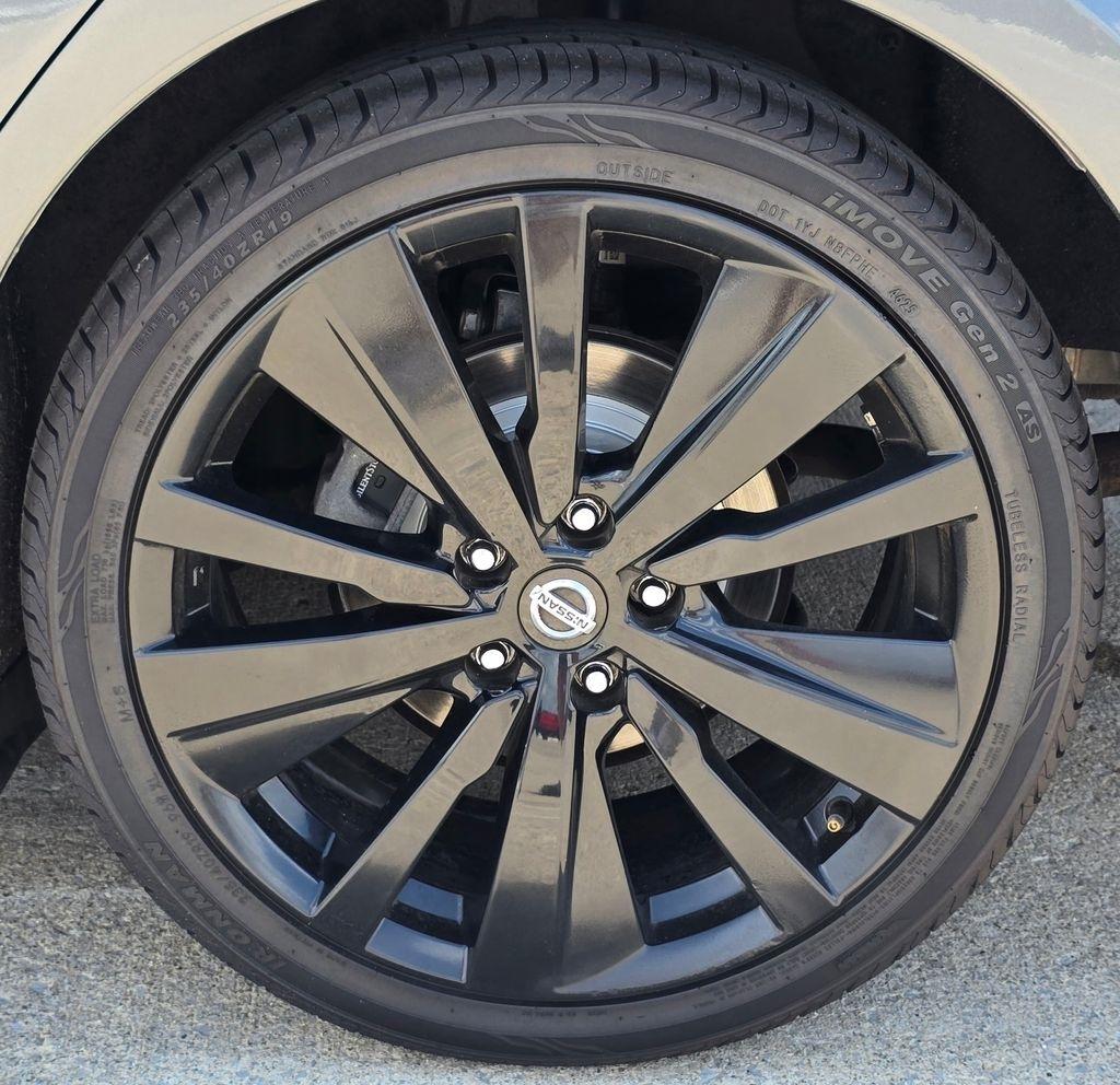 Nissan Altima  2022