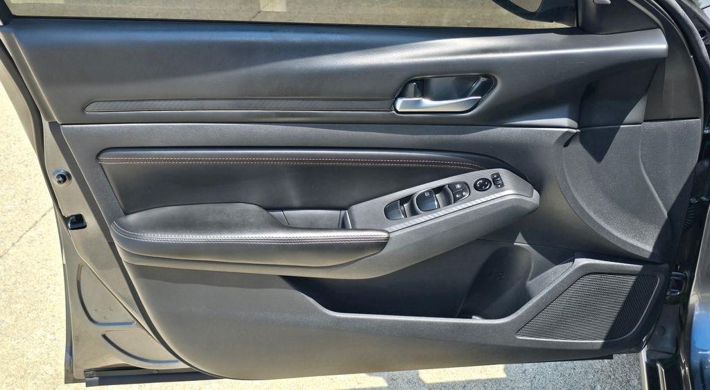 Nissan Altima  2022