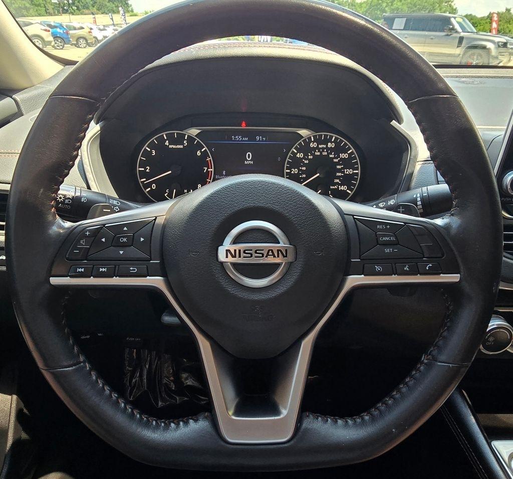 Nissan Altima  2022