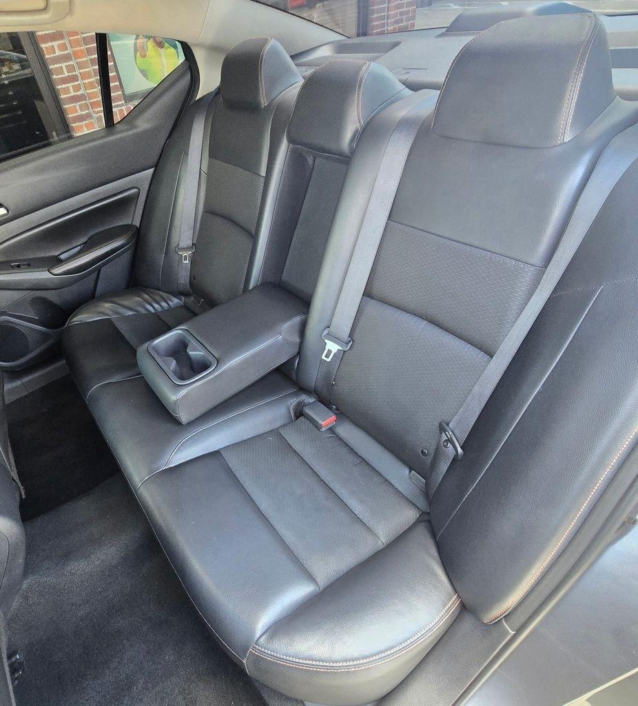 Nissan Altima  2022