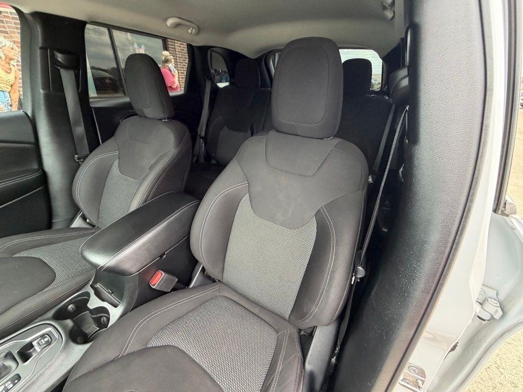 Jeep Cherokee  2019
