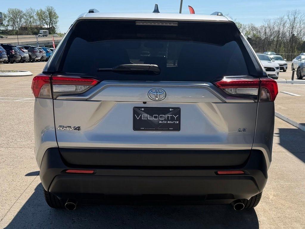 Toyota RAV4  2021