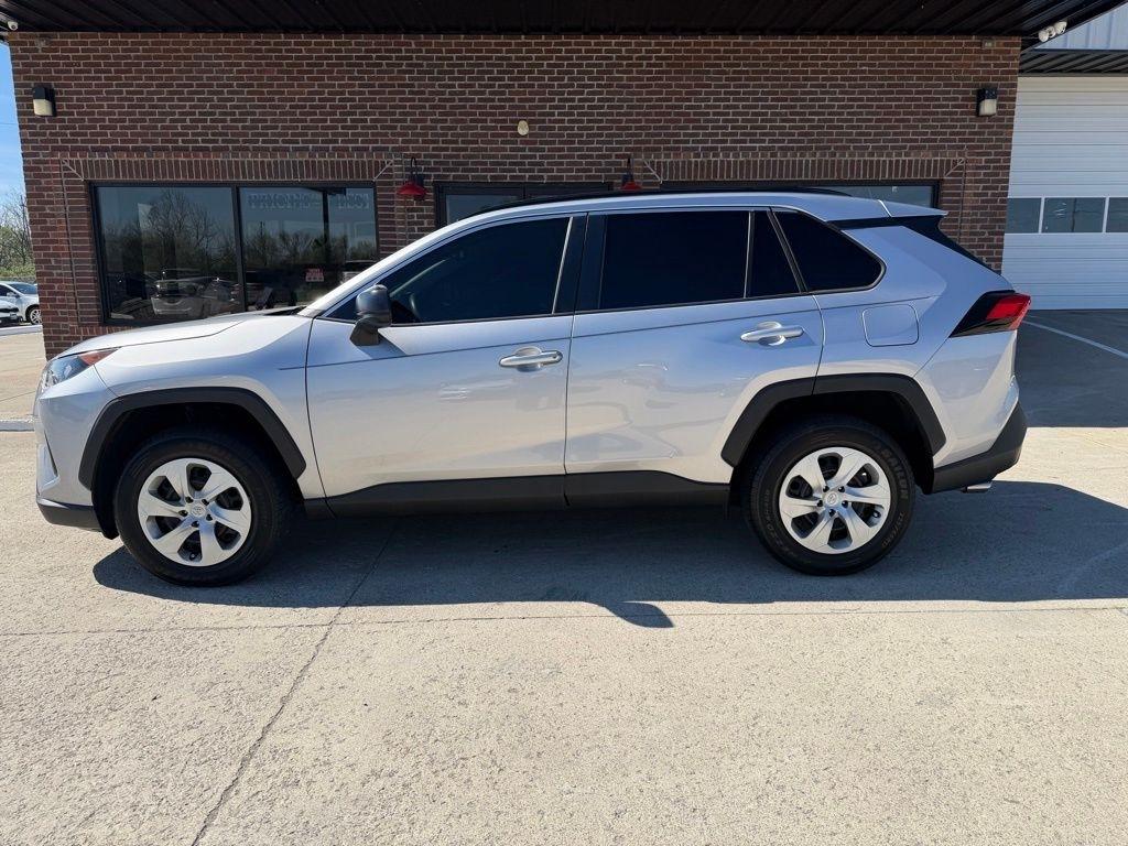 Toyota RAV4  2021