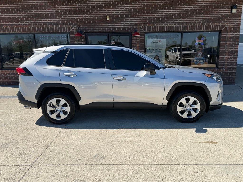 Toyota RAV4  2021