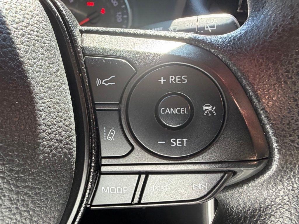Toyota RAV4  2021