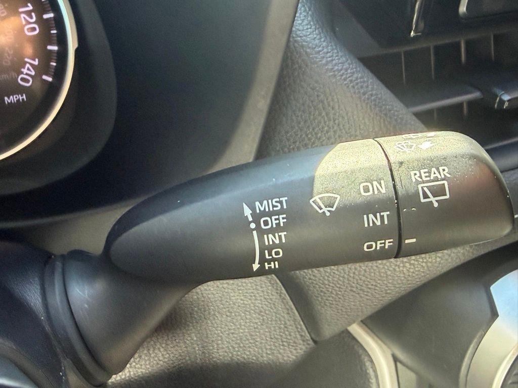 Toyota RAV4  2021