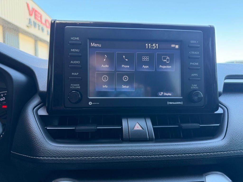Toyota RAV4  2021