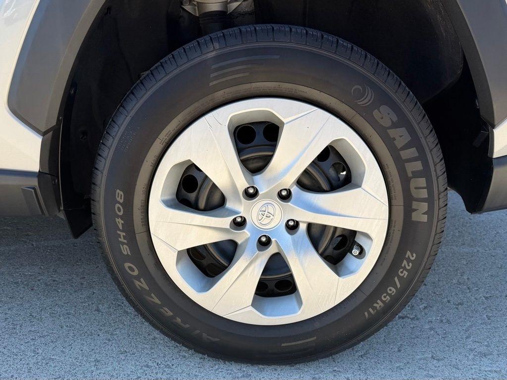Toyota RAV4  2021