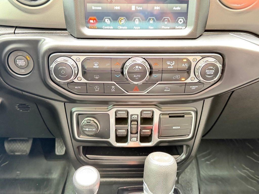 Jeep Wrangler  2022