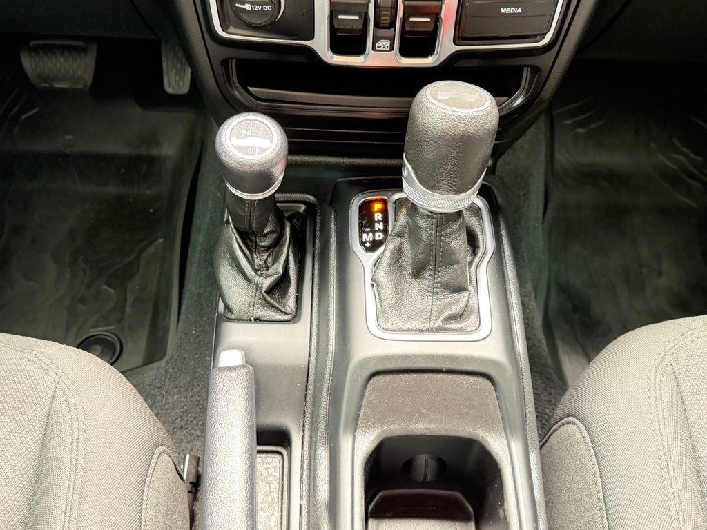 Jeep Wrangler  2022