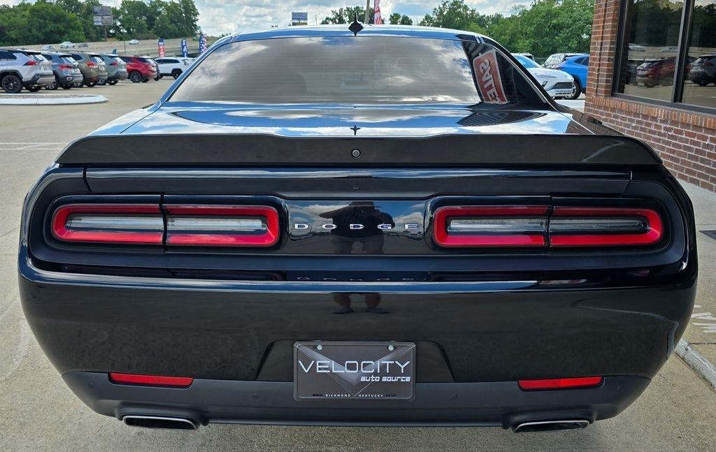 Dodge Challenger  2017