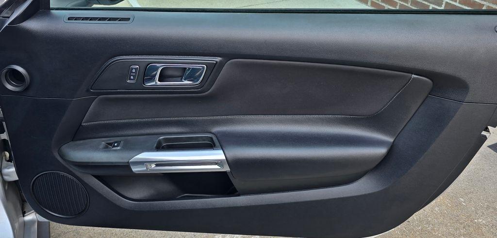 Ford Mustang  2016