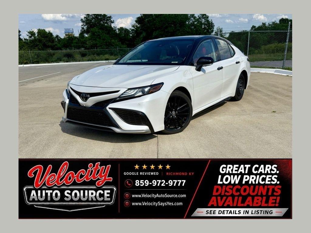 Toyota Camry  2022