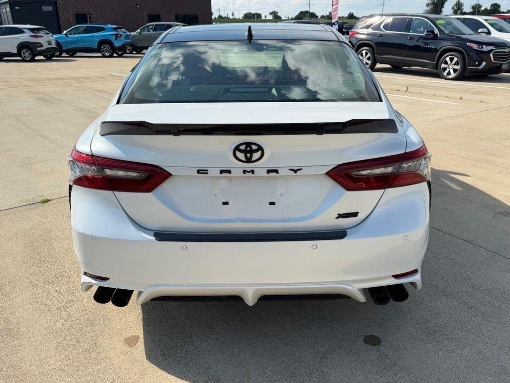 Toyota Camry  2022