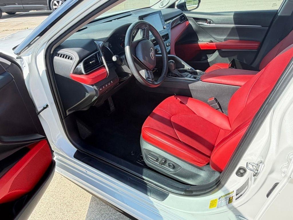 Toyota Camry  2022