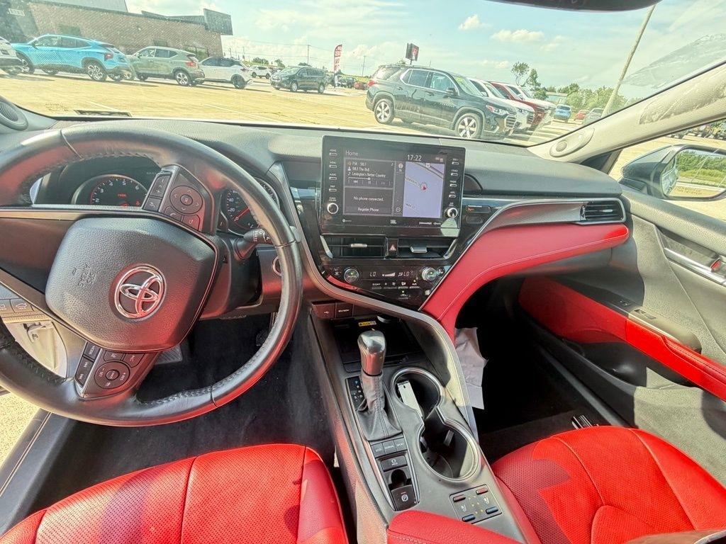 Toyota Camry  2022