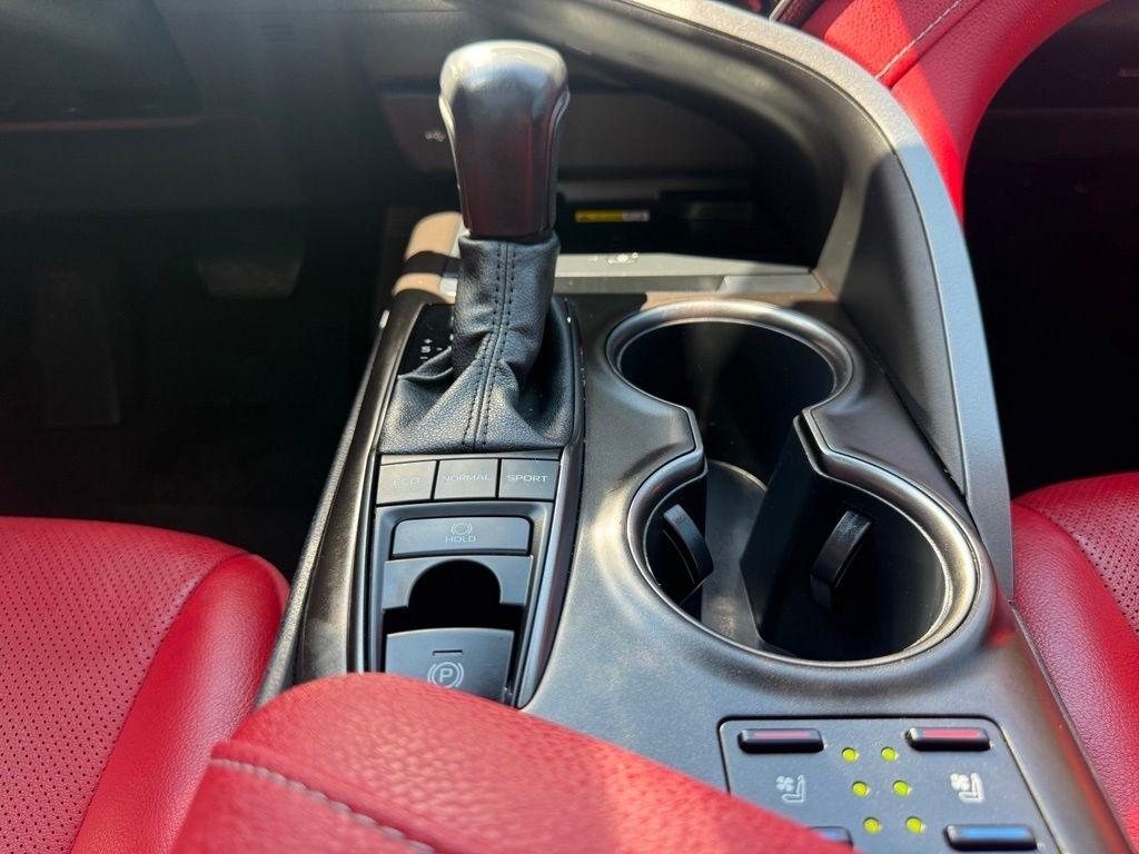 Toyota Camry  2022