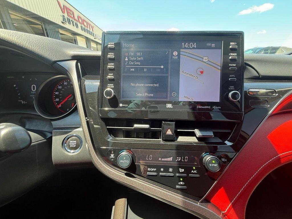 Toyota Camry  2022
